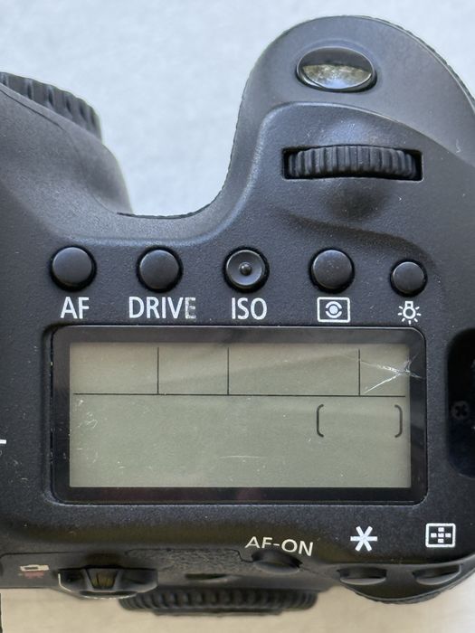 Продам фотоаппарат Canon 6d