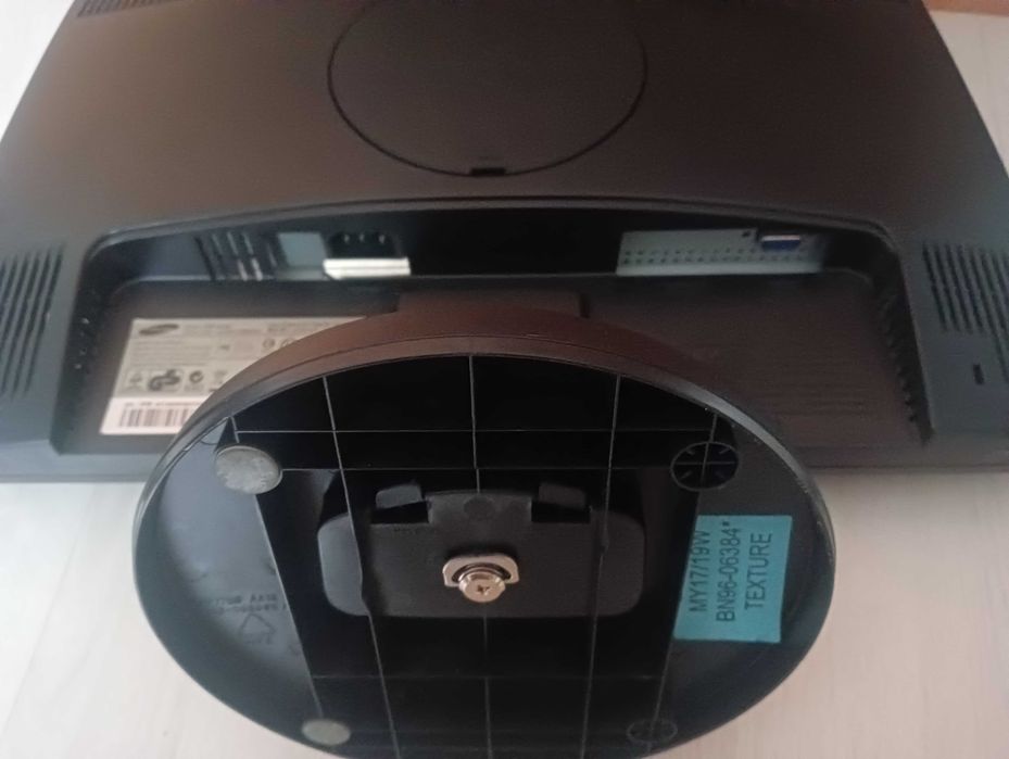 Monitor Samsung vand schimb