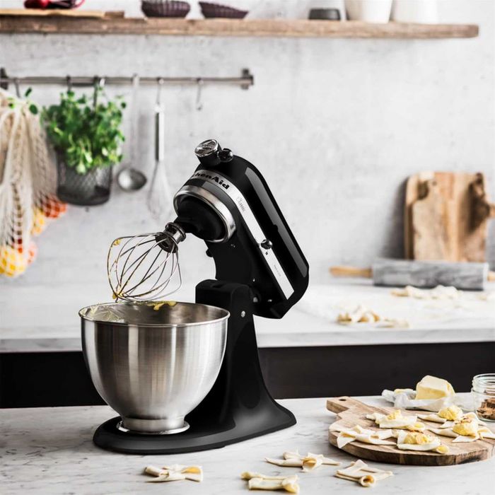 Нов Планетарен Миксер с Купа Кухненски Робот KitchenAid 5K45SSEOB, 4.3 л, Сlassic, 2 години Гаранция