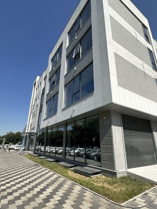 Сдается 1 этаж  260 кв.м.,ул. Шота Руставели первая линия, у дороги