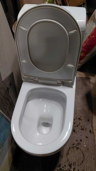 Унитаз в отличном состоянии