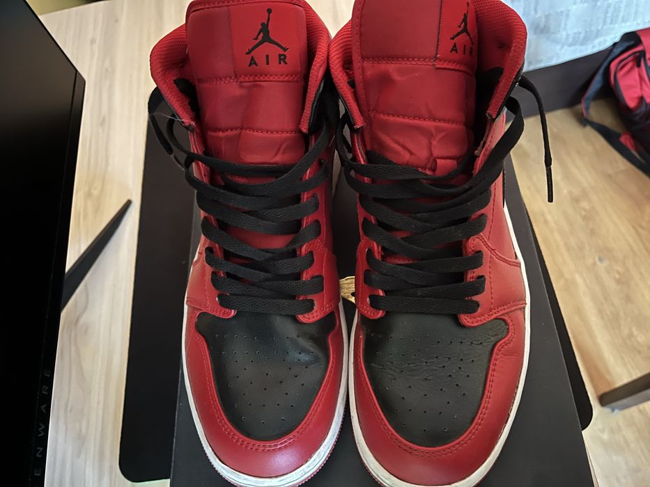 Jordan 1 Mid Reverse Bred