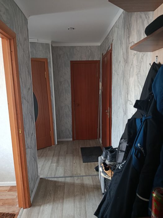 Продам 4 комнатную квартиру