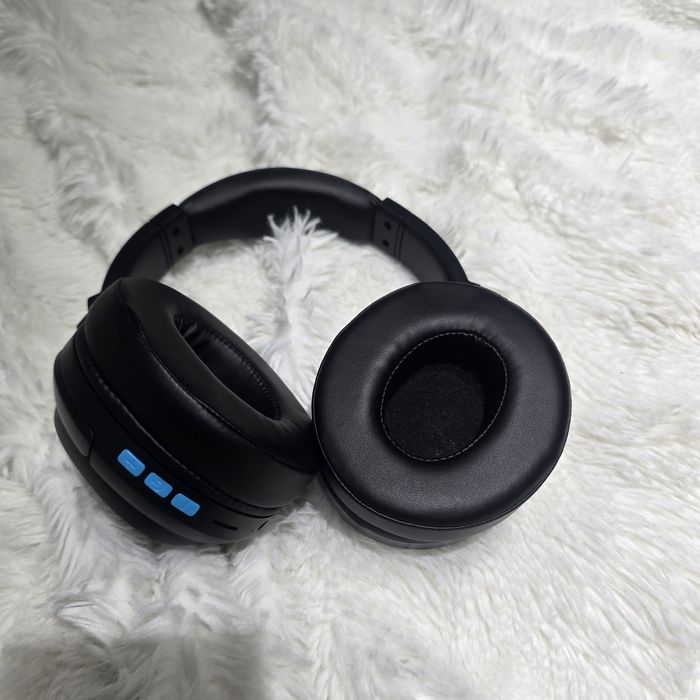 Продам беспроводные наушники