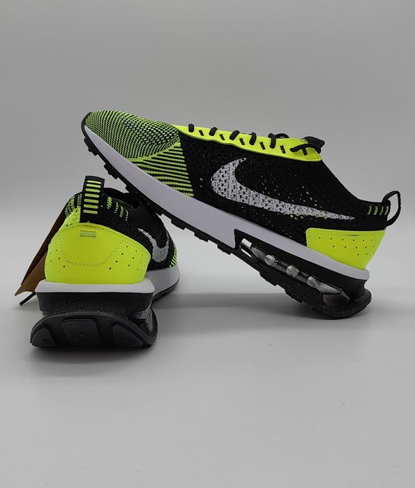 NIKE Air Max Flyknit Racer