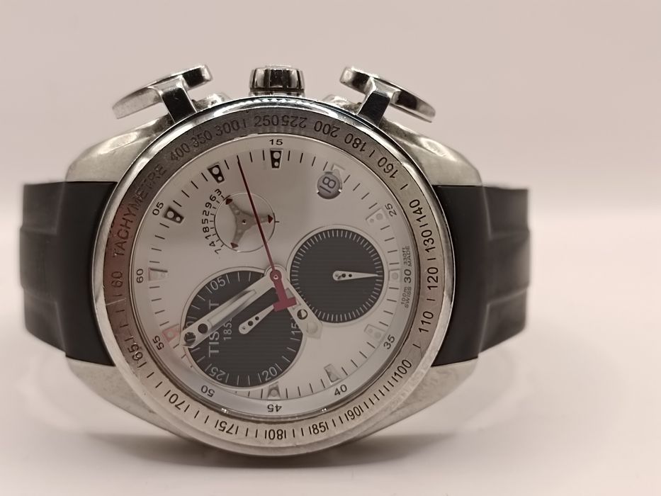 Часовник: Tissot T- Race