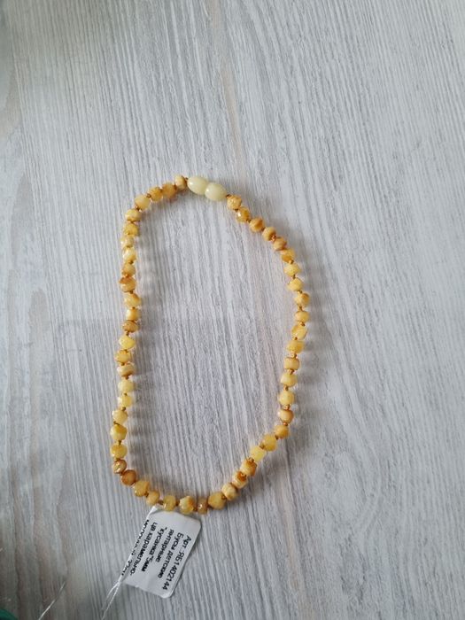 Янтарь : бусы, браслеты
