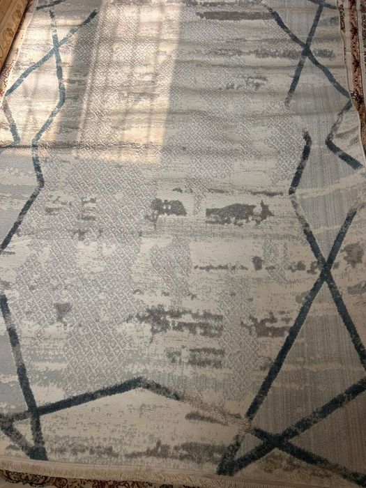 Ковер 2*3 почти новый