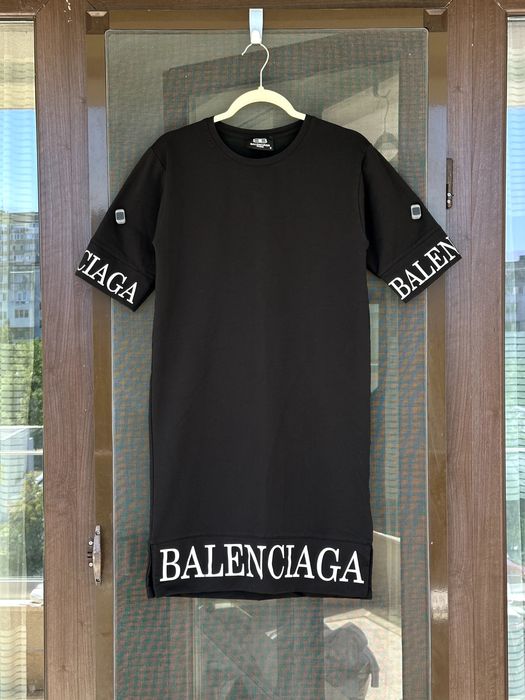 Рокля тип тениска Balenciaga - размер S, Отлично състояние