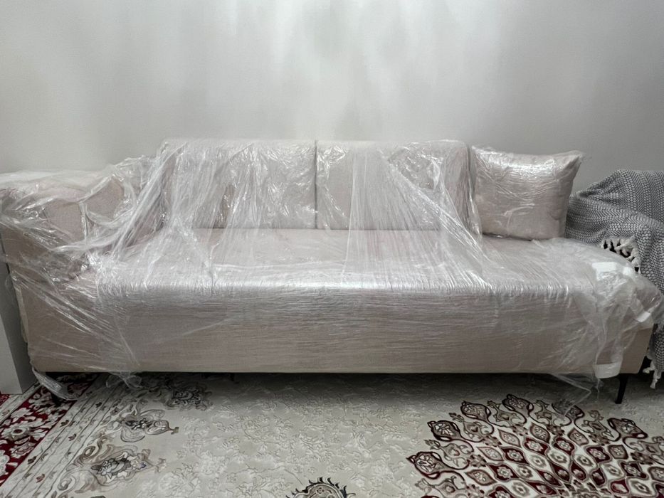 Диван новый италия