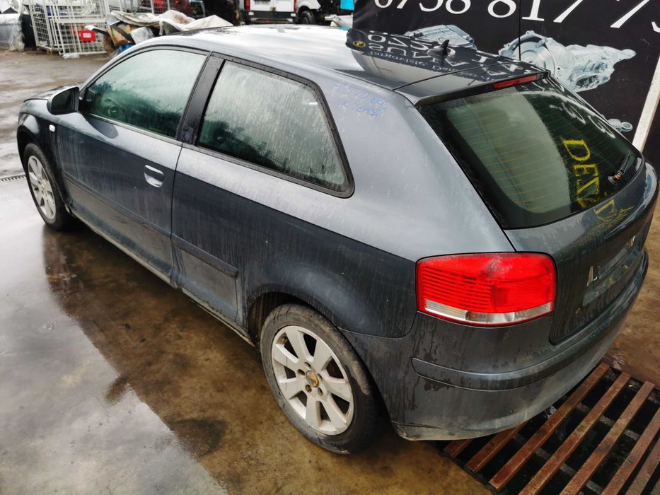 Dezmembrez audi a3 8p cod motor BKD/bara a3/far audi a3/hayon audi a3/
