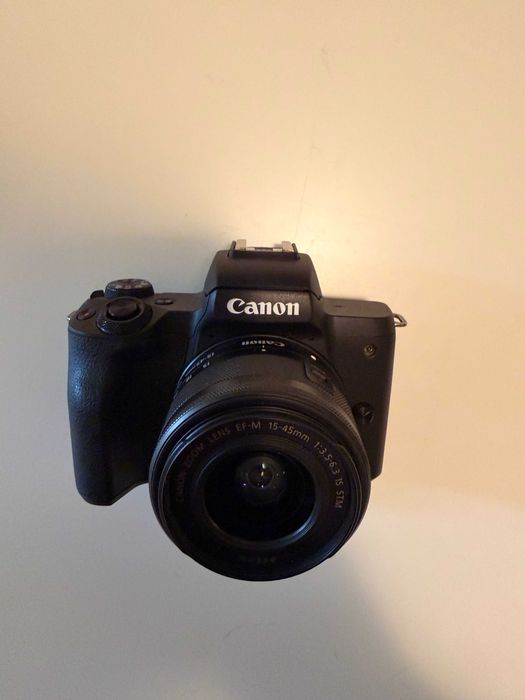 Canon EOS M50 Mark II + EF-M 15-45mm IS STM | 4K | Dual Pixel AF | Vlogging
