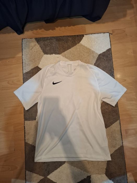 Tricou nike alb simplu marimea L