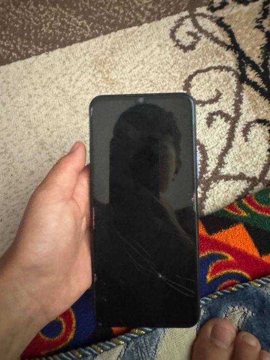 Телефон vivo y20 sotiladi