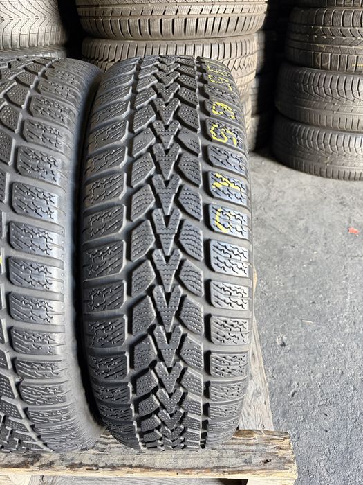 2 anvelope iarna 195/65/15 , Dunlop !