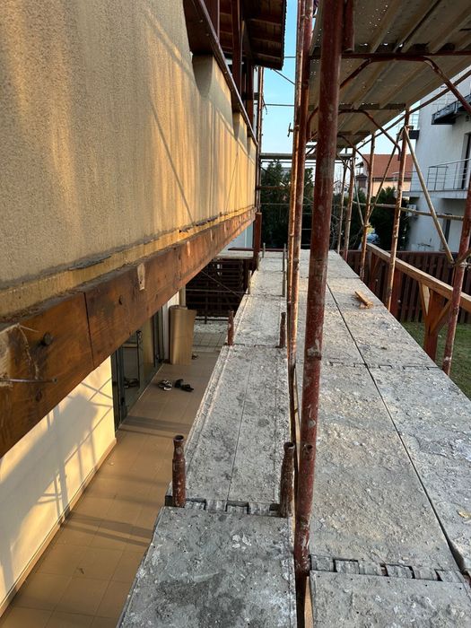 Schela metalica de inchiriat