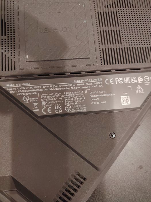 Asus ROG Strix G16 G614J - ES94 (defect, pentru piese/repara)t