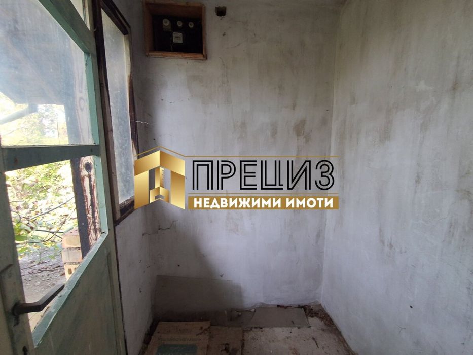 Продава се Двустаен апартамент в с. Мадара, Област Шумен - 800 кв.м за 44 €/кв.м - Снимка #1