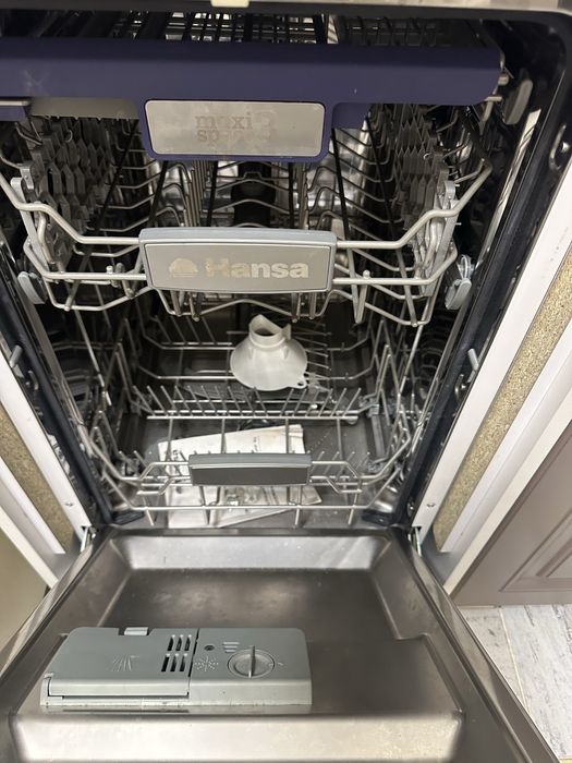 Кухонный гарнитур с техникой