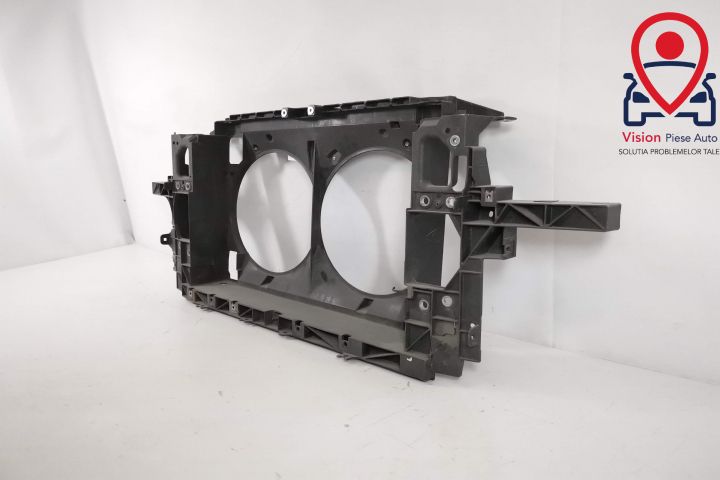 Оригинален теглич в добро състояние Нисан / Nissan 370Z Z34 [Оригинале