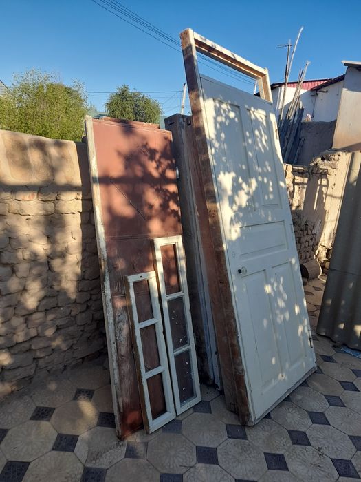 Есиклер,капылар,айналар бар б/у