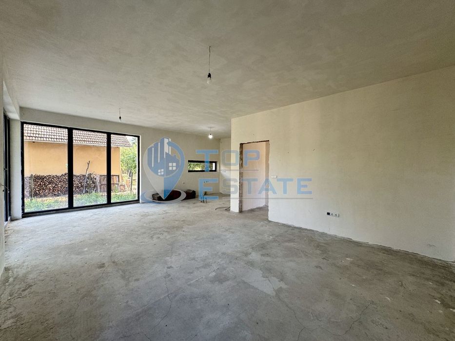 Продава се Къща в с. Нацовци, Област Велико Търново - 190 кв.м за 1311 €/кв.м - Снимка #2