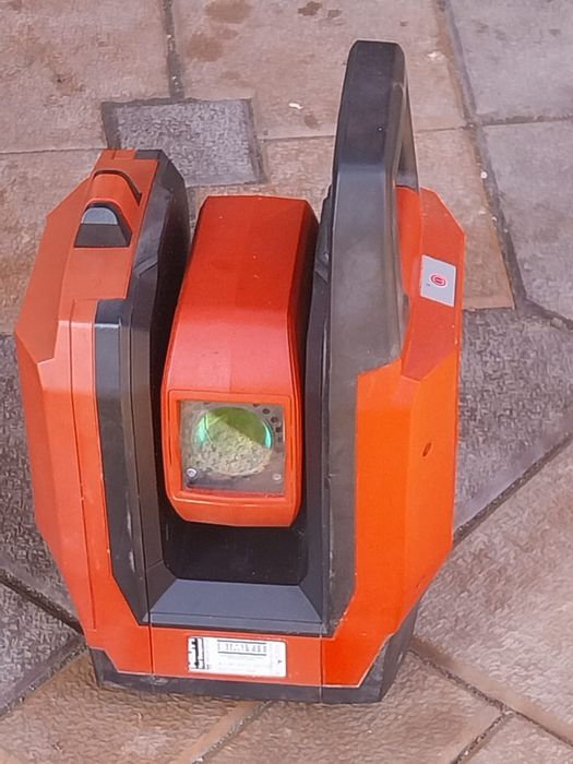 Laser HILTI  PLT  300  că nou