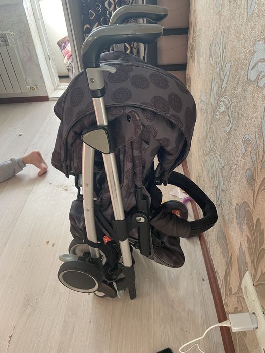 Коляска с люлькой