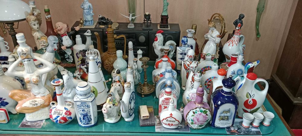 Продам штофы фарфор