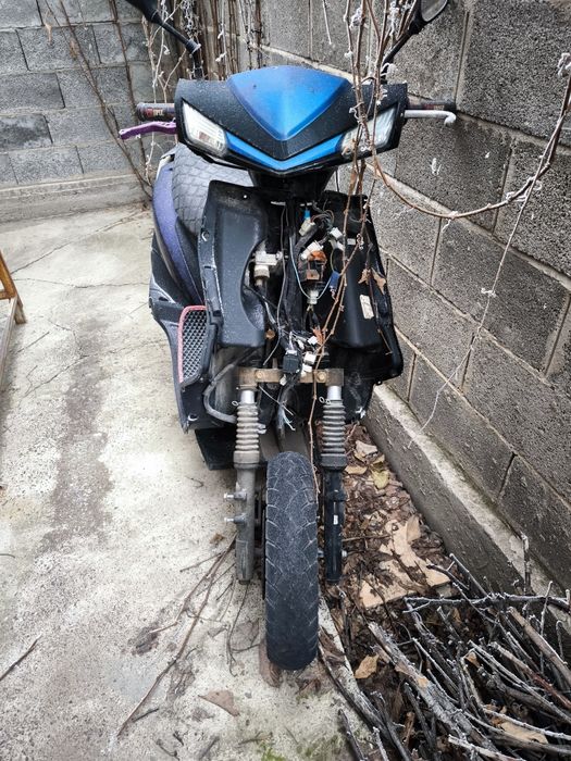 Мопед / скутер м8