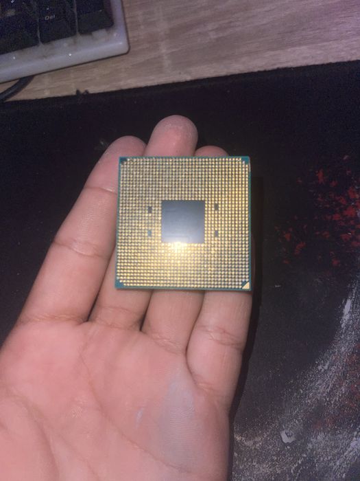 Vand Procesor AMD Ryzen 3 2200g