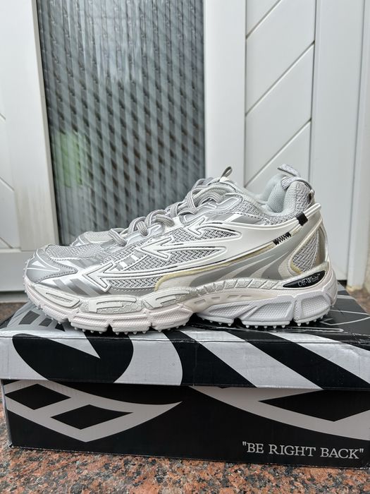 Vand Off-White BRB