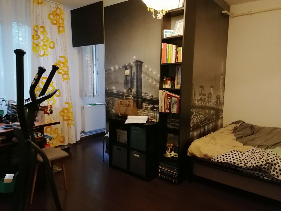 Închiriez apartament cu centrala in Complexul Studentesc