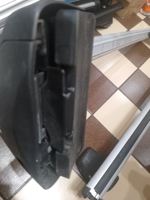 Багажник -греди Thule -Пежо 206