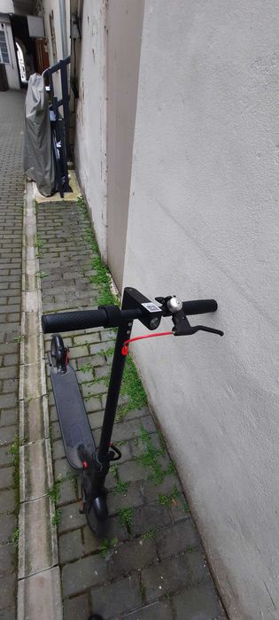 Vand trotineta electrică
