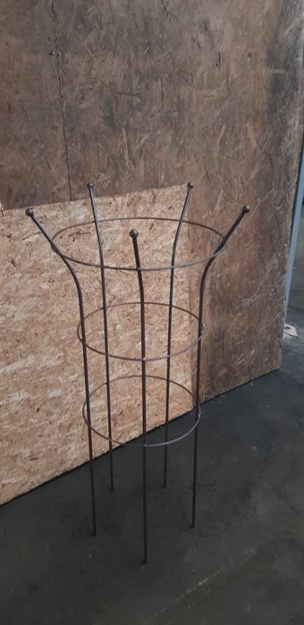 Mobilier metalic