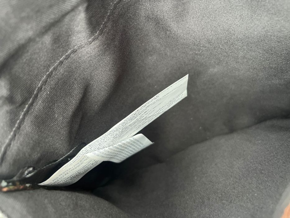 Дамска чанта Guess