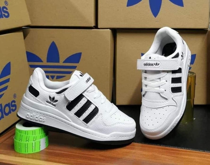 Adidași pentru băieți