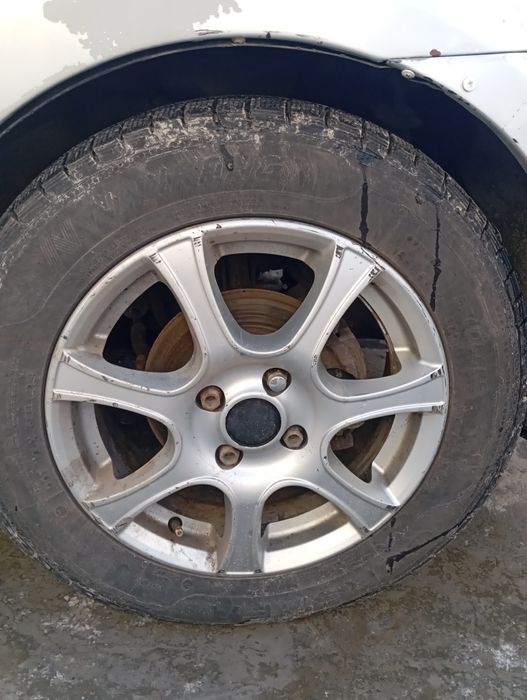 Продаеться диск на R15 на равон Р3