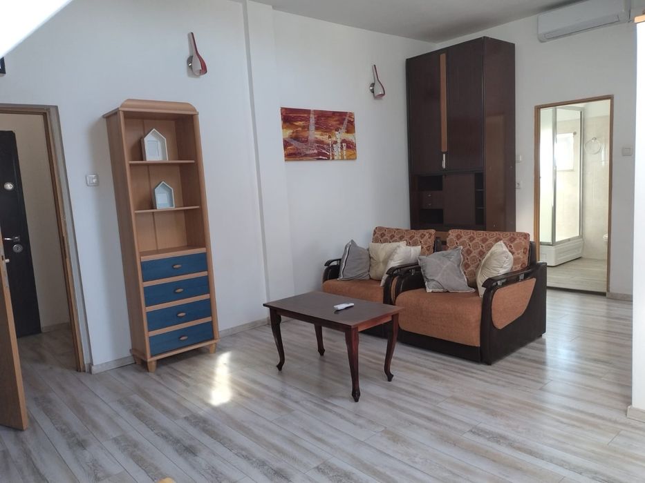 Închiriez apartament 50mp loft centrul istoric