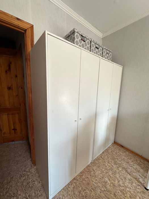 Продам два платяных шкафа