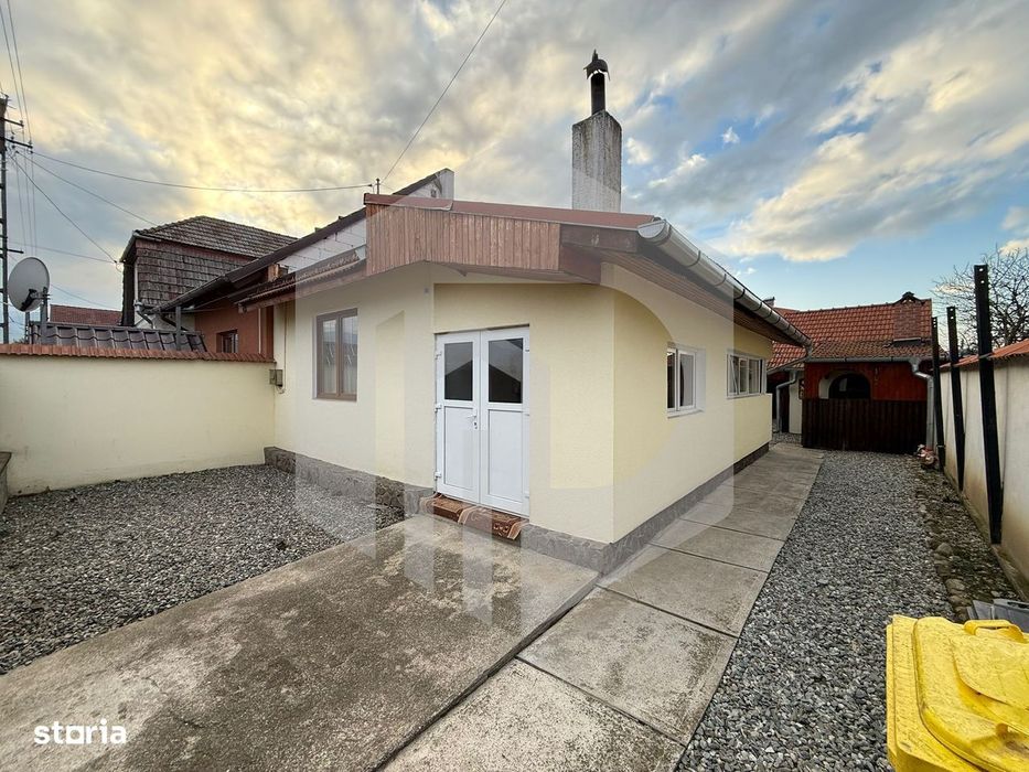 Casa individuala } Orlat | 250 mp Teren | Terasa inchisa