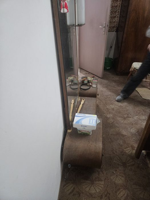 Стара спалня гардероб тоалетка