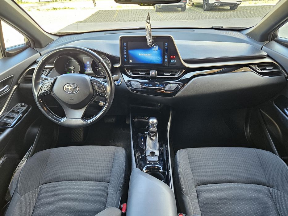 Toyota CHR hybrid, faruri LED, RAR efectuat, Garanție baterie