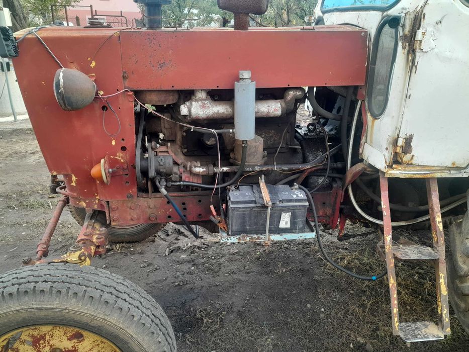 Трактор ЮМЗ Трактор