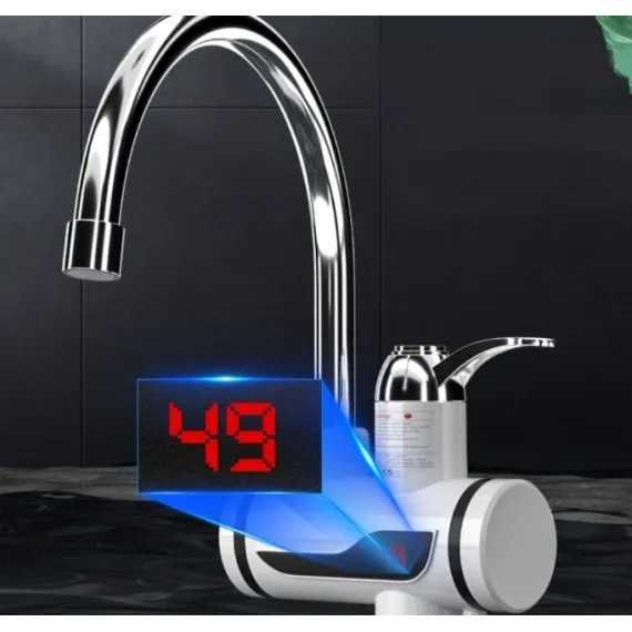 Baterie instant robinet electric pentru apa calda afisaj