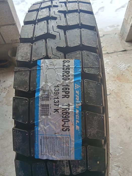 Автошина 8.25R 20 TRANGLE
