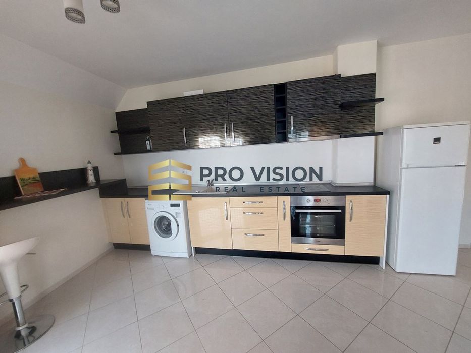 Дава се под наем Тристаен апартамент в Варна, Операта - 82 кв.м за 648.21 € - Снимка #2