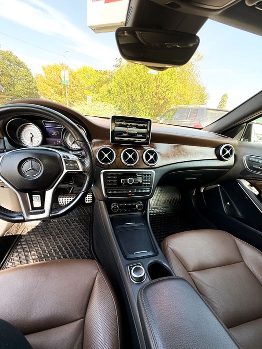 Mercedes Benz GLA 220 CDI 4matic