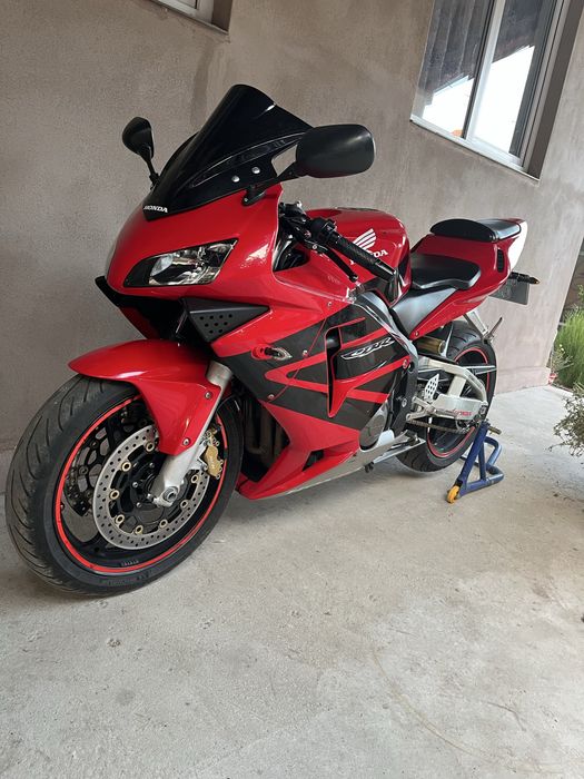 Honda cbr 600rr.
